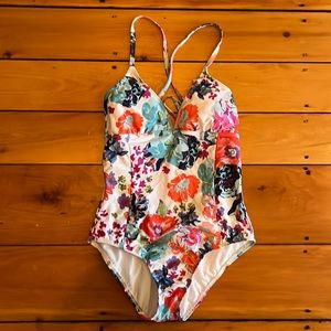 Splendid one piece bathing suit. Size small.